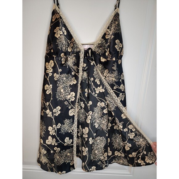 Y2k Victoria's Secret Black Gold Tie Babydoll Chemise Size M  Lace Satin - Picture 5 of 8